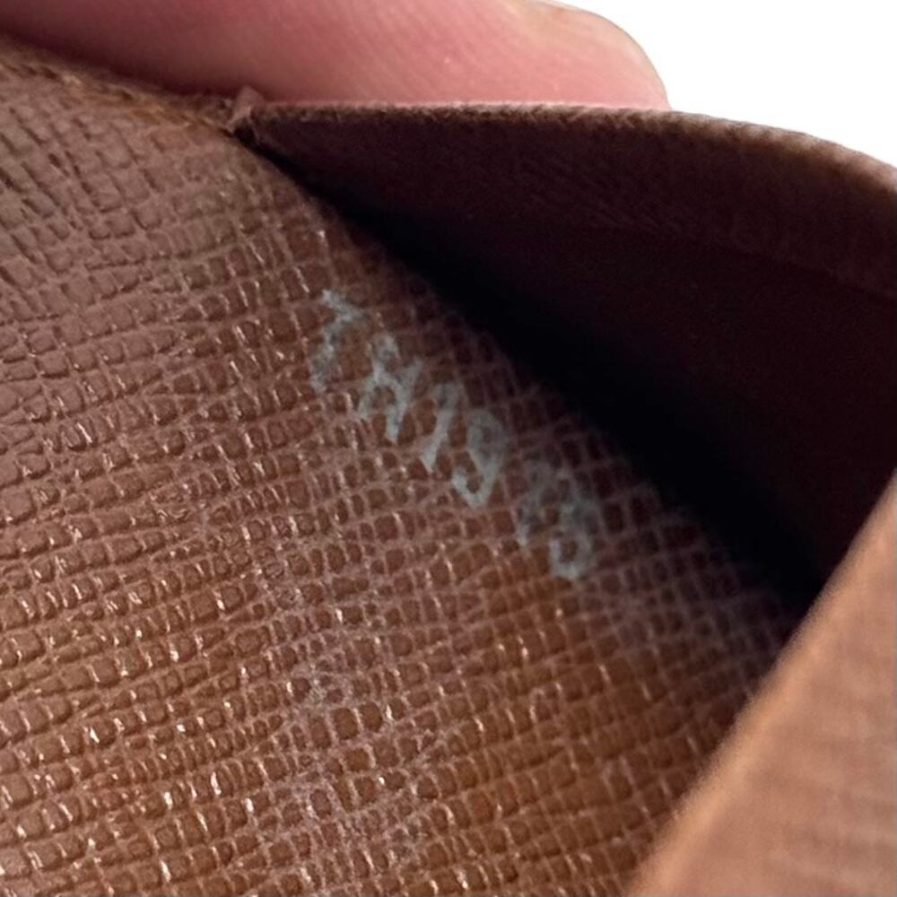 Louis Vuitton Epi Buckle Wallet - Picture 15 of 15